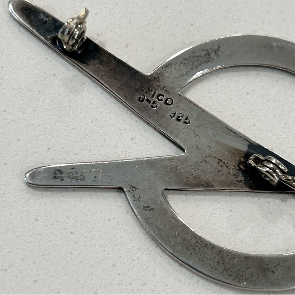 Artisan Made Sterling Silver Pin/Brooch - Picture 4 of 7